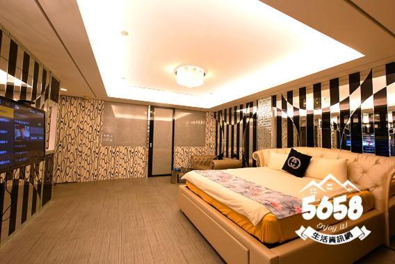 Appartamento 85旅行家 Kaohsiung Esterno foto