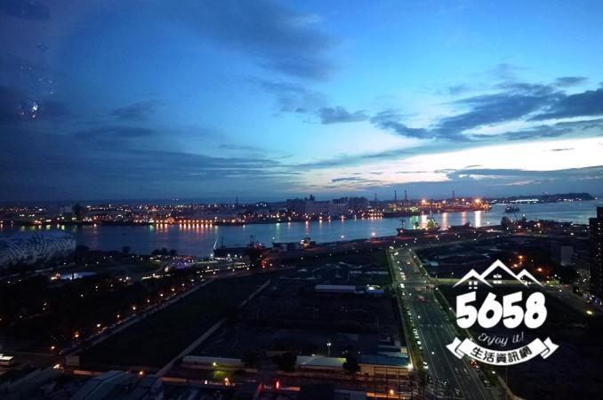 Appartamento 85旅行家 Kaohsiung Esterno foto